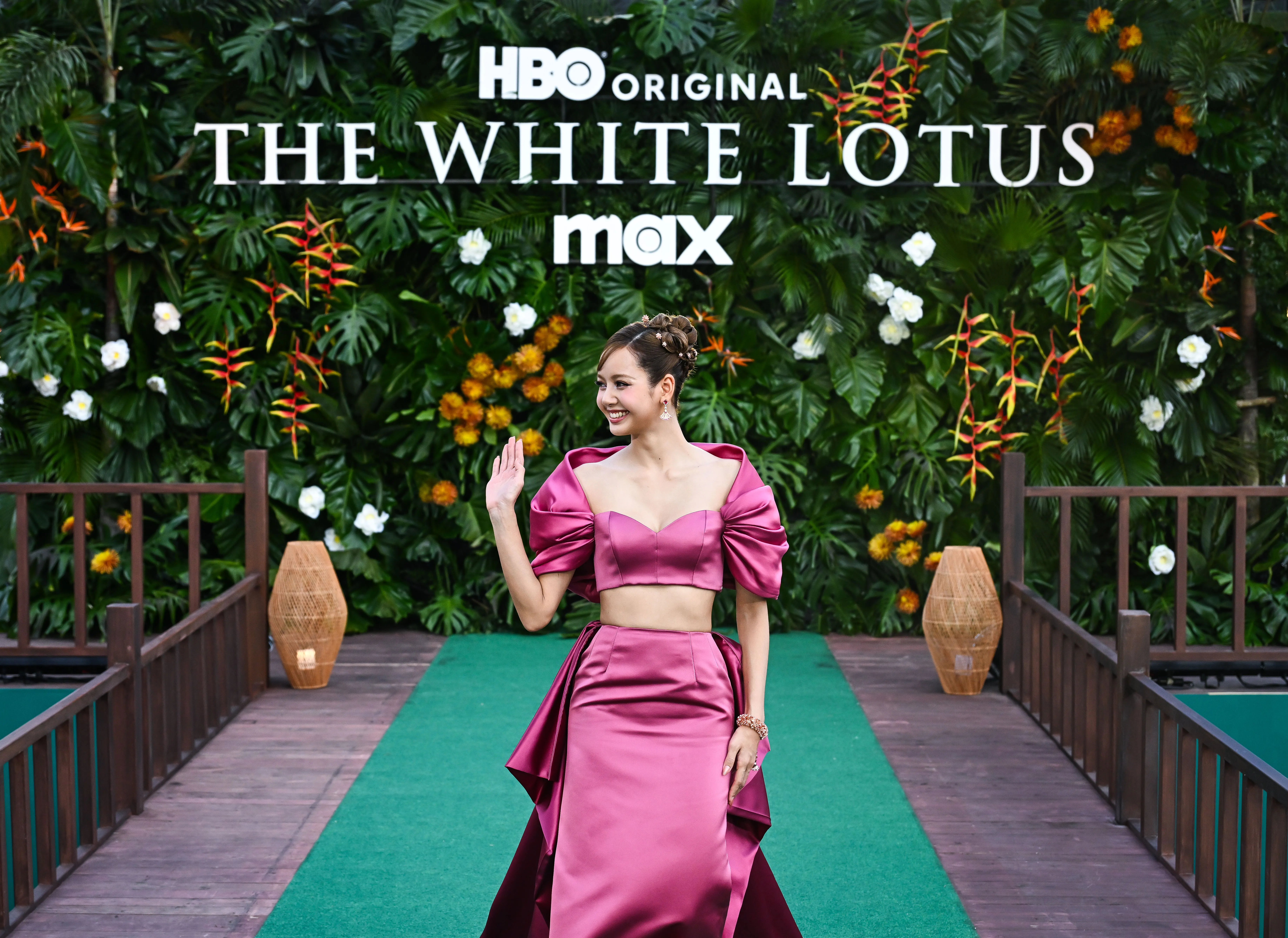 「The White Lotus」はバンコクを地域の初演に連れて行きます